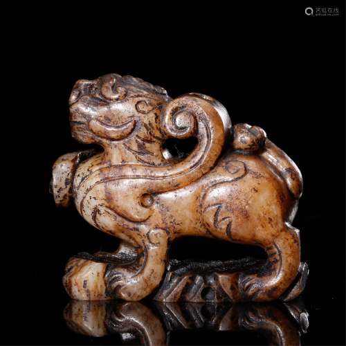 CHINESE ARCHAIC JADE BEAST