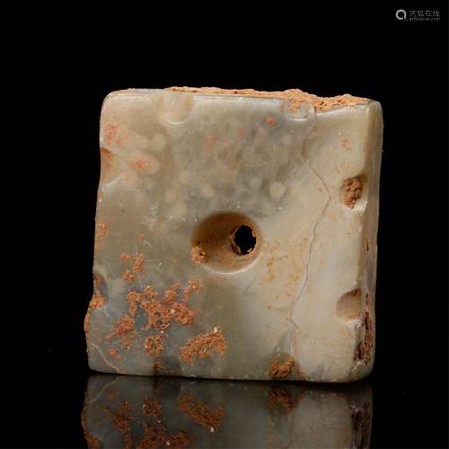 CHINESE ARCHAIC JADE PENDANT