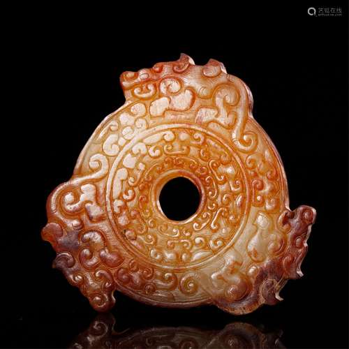 CHINESE ARCHAIC JADE DRAGON PENDANT