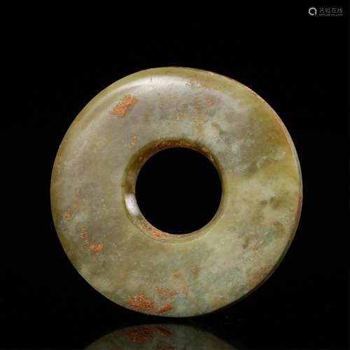 CHINESE ARCHAIC JADE PENDANT