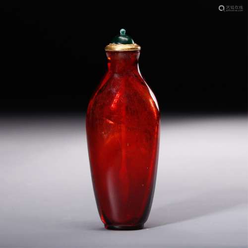 CHINESE RED PEKING GLASS SNUFF BOTTLE