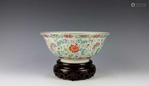 CHINESE FAMILLE ROSE PORCELAIN BOWL