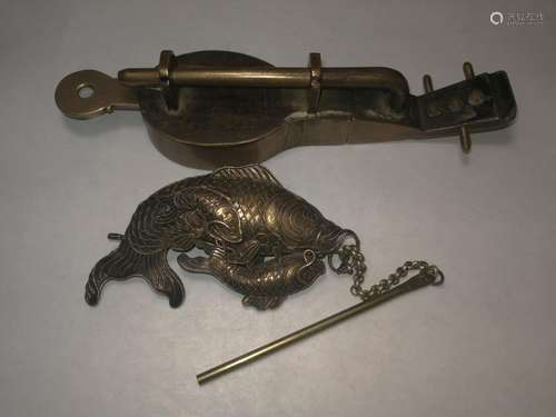 Two Pieces Qing Dynasty Chinese Copper Carving Locks