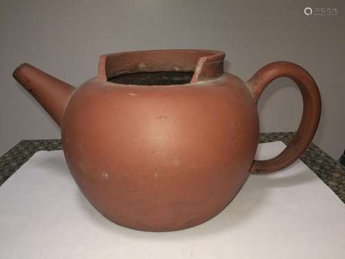 Ming Dynasty Chinese Yixing Zisha Teapot Damaged