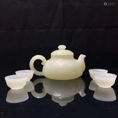 A SET OF HETIAN JADE FU & SHOU TEA WARE, QING DYNASTY