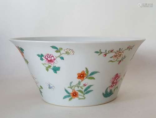 Chinese Famille Rose Porcelain Bowl