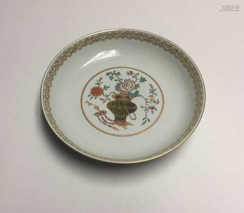 Chinese Porcelain Famille Rose Plate