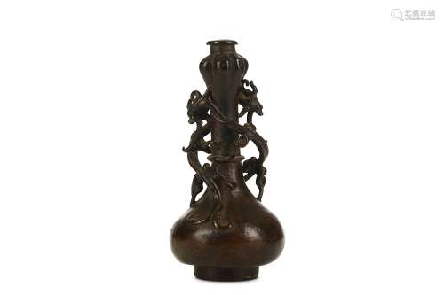 A CHINESE MINATURE BRONZE GARLIC HEAD ‘DOUBLE CHILONG’ VASE. Ming Dynasty, 16th to 17th Century.