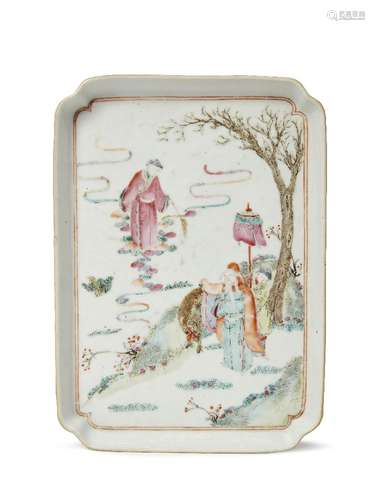 A Chinese porcelain rectangular tray, Qianlong period, painted in famille rose enamels with three