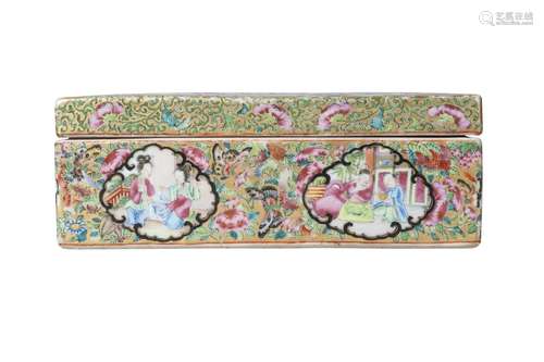 A Chinese Canton export porcelain rectangular pen box and cover, late 19th century, painted in