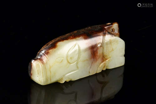 JADE CARVED 'PIG' ORNAMENT