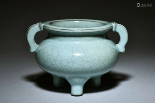 RU WARE SKY-BLUE GLAZED TRIPOD CENSER