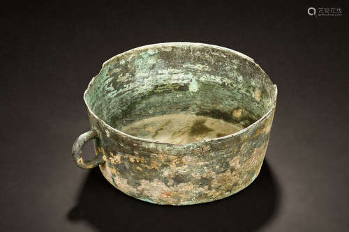 ARCHAIC BRONZE CUP