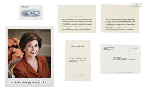 FIRST LADY LAURA BUSH SIGNED PHOTO