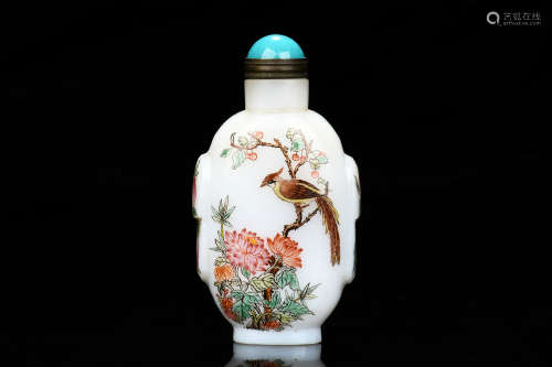 WHITE GLASS AND PAINTED 'FLOWERS AND BIRDS' SNUFF BOTTLE