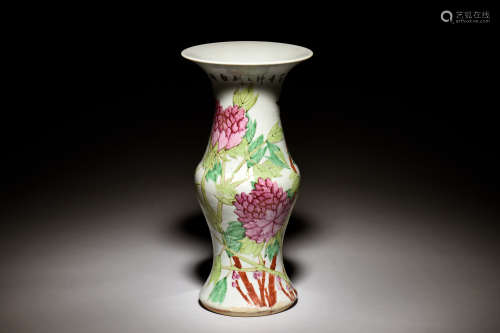 FAMILLE ROSE 'FLOWERS AND CALLIGRAPHY' VASE