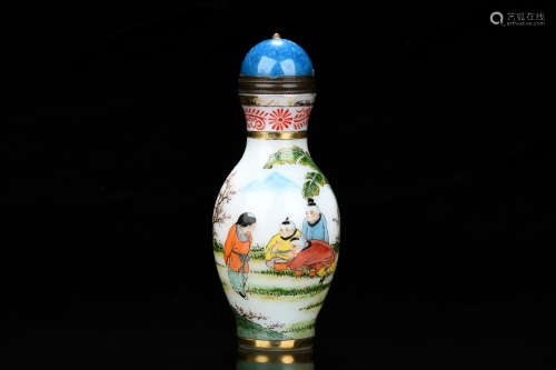 WHITE GLASS AND PAINTED 'CHILDREN' SNUFF BOTTLE