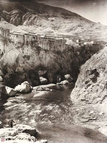 郎静山（1892～1995） 山峡林舍 摄影