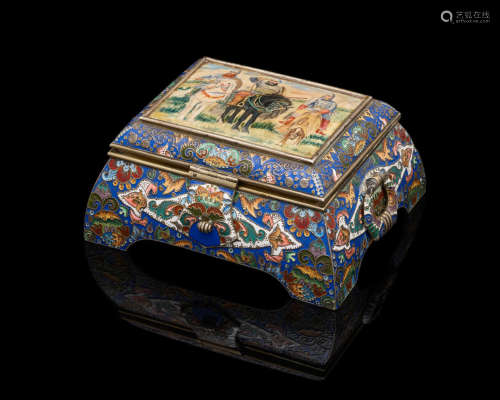 Moscow, 1908-1917, unidentified maker's mark  in Cyrillic 'LP'  A silver-gilt and enamel casket