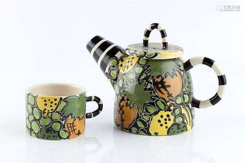 Liz Riley (Contemporary) Teapot and mug, 1992
