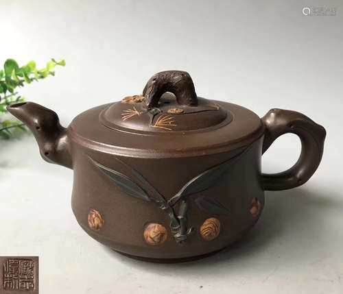 A ZISHA TEAPOT