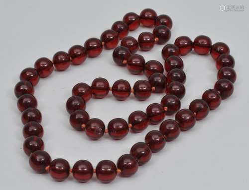 Set of amber beads. Cherry colour. Each bead approx. 1/2