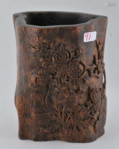 Agarwood brush pot. China. 19th century. Surface carved with flowers. 4