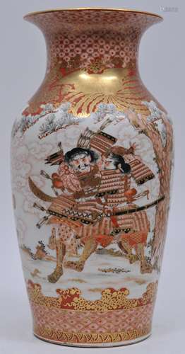 Porcelain vase. Japan. 19th century. Kutani ware. Red type. Decoration of Warriors. 16