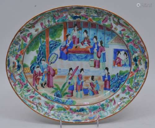 Chinese Export platter. Circa 1830. Rose Mandarin ware. Borders of birds and flowers. 14