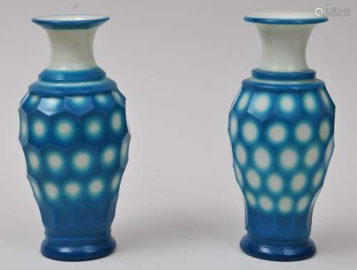 Pair of Peking Glass vases. China. 19th to early 20th century. Cameo cut from turquoise to white in a honeycomb pattern. 8