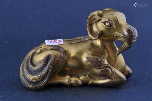 Gilt bronze paperweight. China. 18th century. Reclining goat. 3