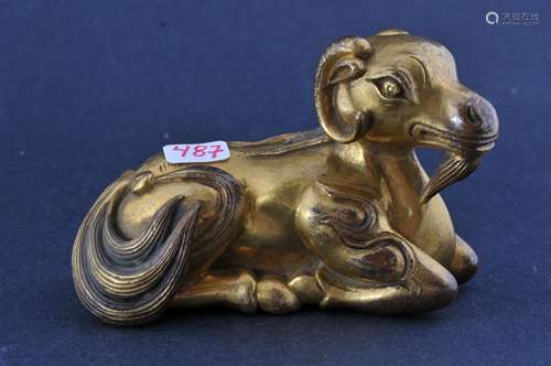 Gilt bronze paperweight. China. 18th century. Reclining goat. 3