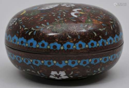 Cloisonné box. Japan. Meiji period. (1868-1912). Butterflies and flowers on a goldstone ground. 3-1/4