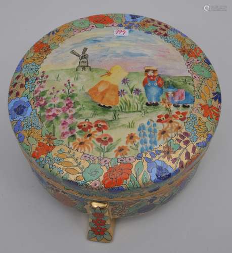 Satsuma covered box. Japan. Early 20th century. Blank painted with a Dutch scene with floral borders. Painted signed by Ida Jolles 14 May 1925. 7