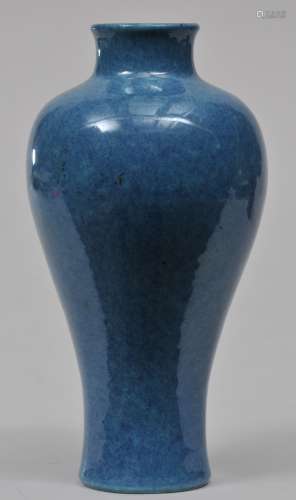 Porcelain vase. China. 19th century. Mei Ping form. Robbins egg glaze. 5-1/4