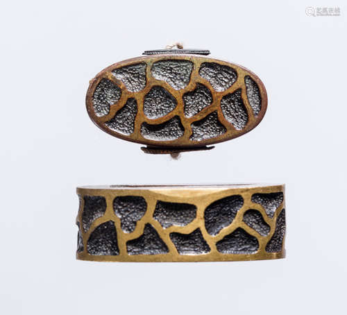 FUCHI-KASHIRA