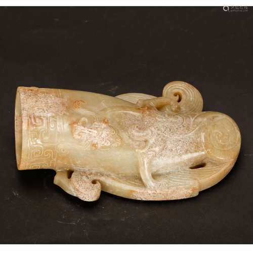 CHINESE ARCHAIC JADE CUP