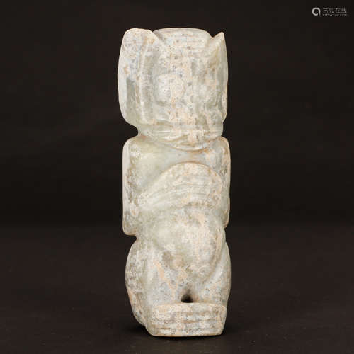 CHINESE ARCHAIC JADE FIGURINE