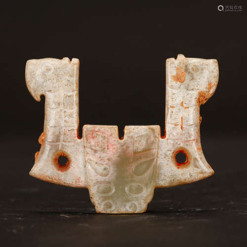 CHINESE ARCHAIC JADE PENDANT