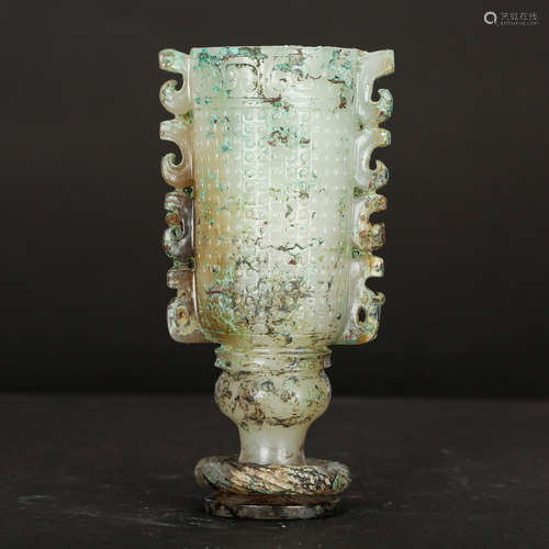 CHINESE ARCHAIC JADE CUP