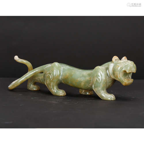 CHINESE ARCHAIC JADE TIGER