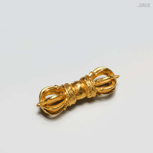 CHINESE 24K GOLD VAJRA PENDANT