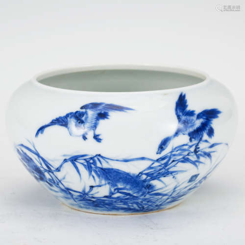 CHINESE BLUE AND WHITE PORCELAIN WASHER
