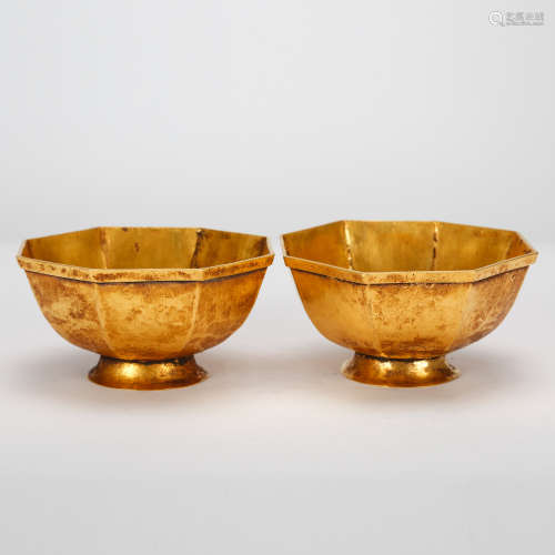CHINESE QING DYNASTY GOLD BOWLS, PAIR