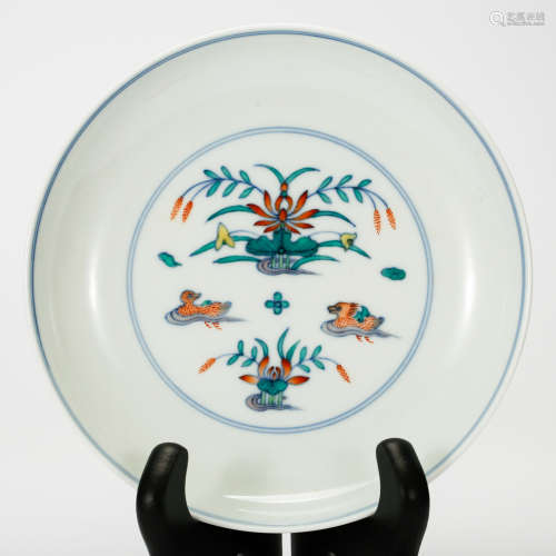 CHINESE WUCAI PORCELAIN PLATE