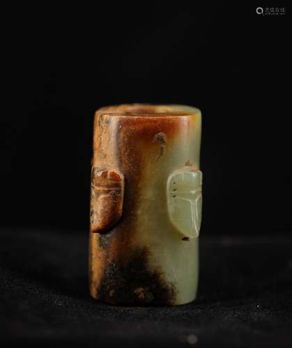 CHINESE ARCHAIC JADE PENDANT