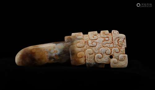 CHINESE ARCHAIC JADE PENDANT