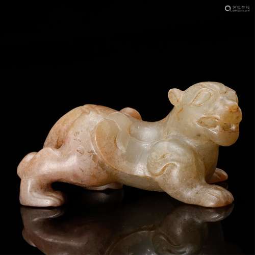 CHINESE ARCHAIC JADE BEAST