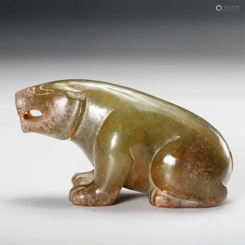 CHINESE ARCHAIC JADE BEAR