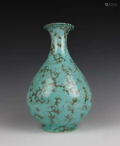 CHINESE PAINTED YUHUCHUN VASE WITH MARK